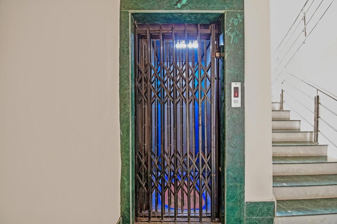 כלכותה Capital O Kabita Guest House Near Acropolis Mall מראה חיצוני תמונה